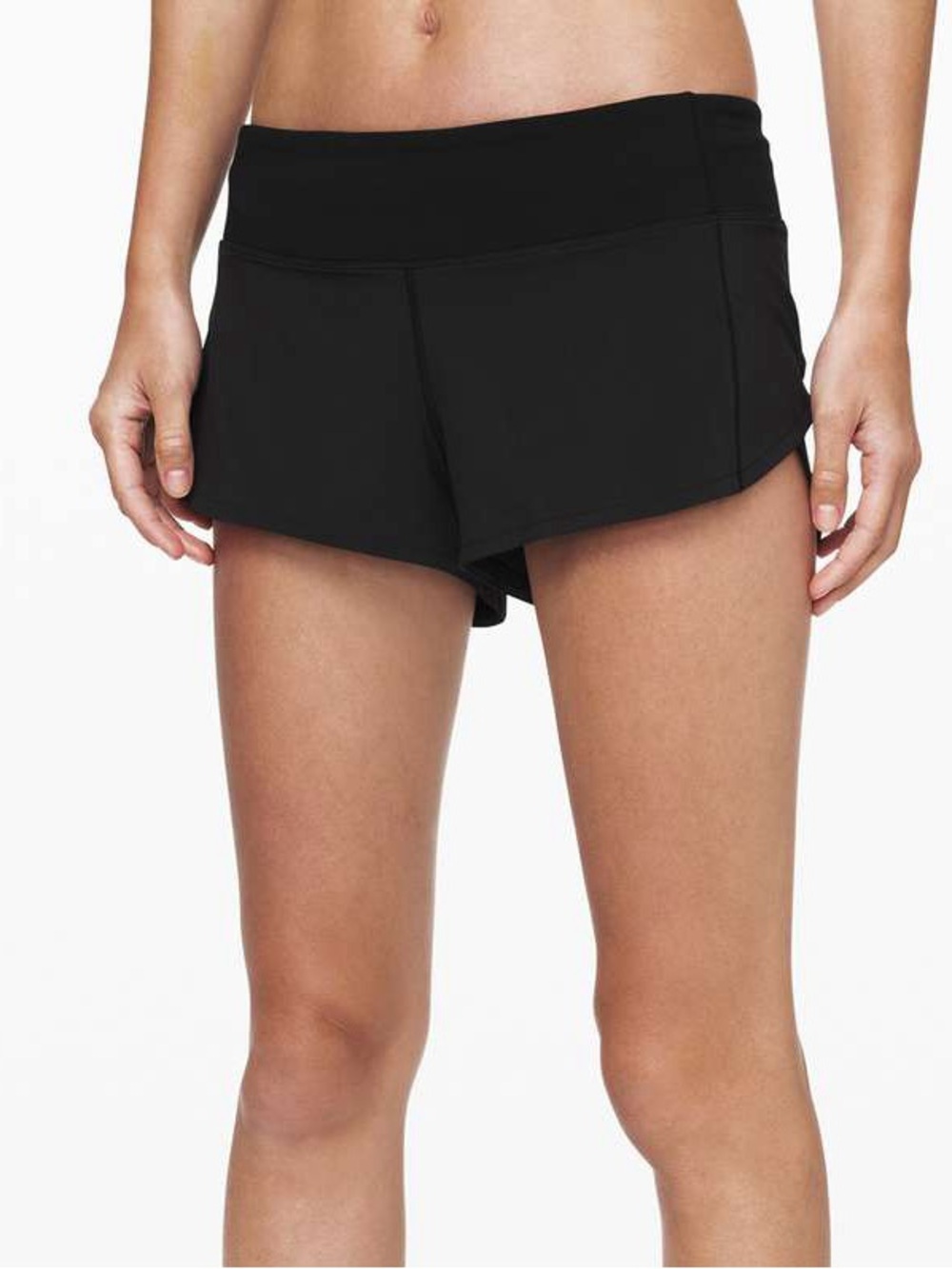 Lululemon Speed Up Short 2.5" Women’s size 6 in Black